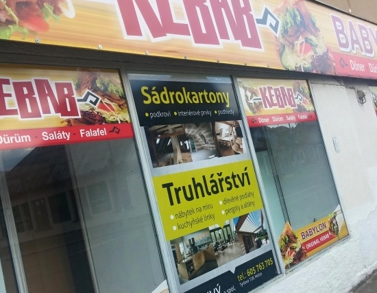 Polep prodejny, výloh - Kebab, Truhlářství